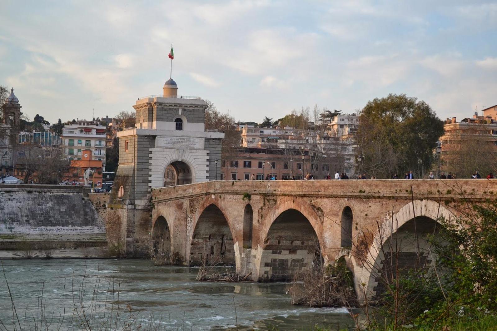 Dolcevita Ponte Milvio Roma Ngoại thất bức ảnh